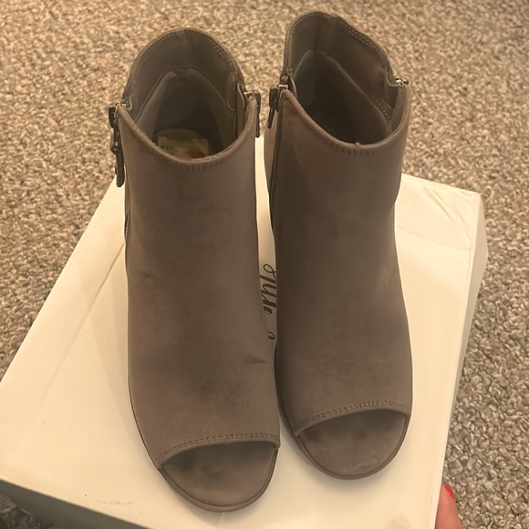 Style & Co open toe bootie - Picture 2 of 7